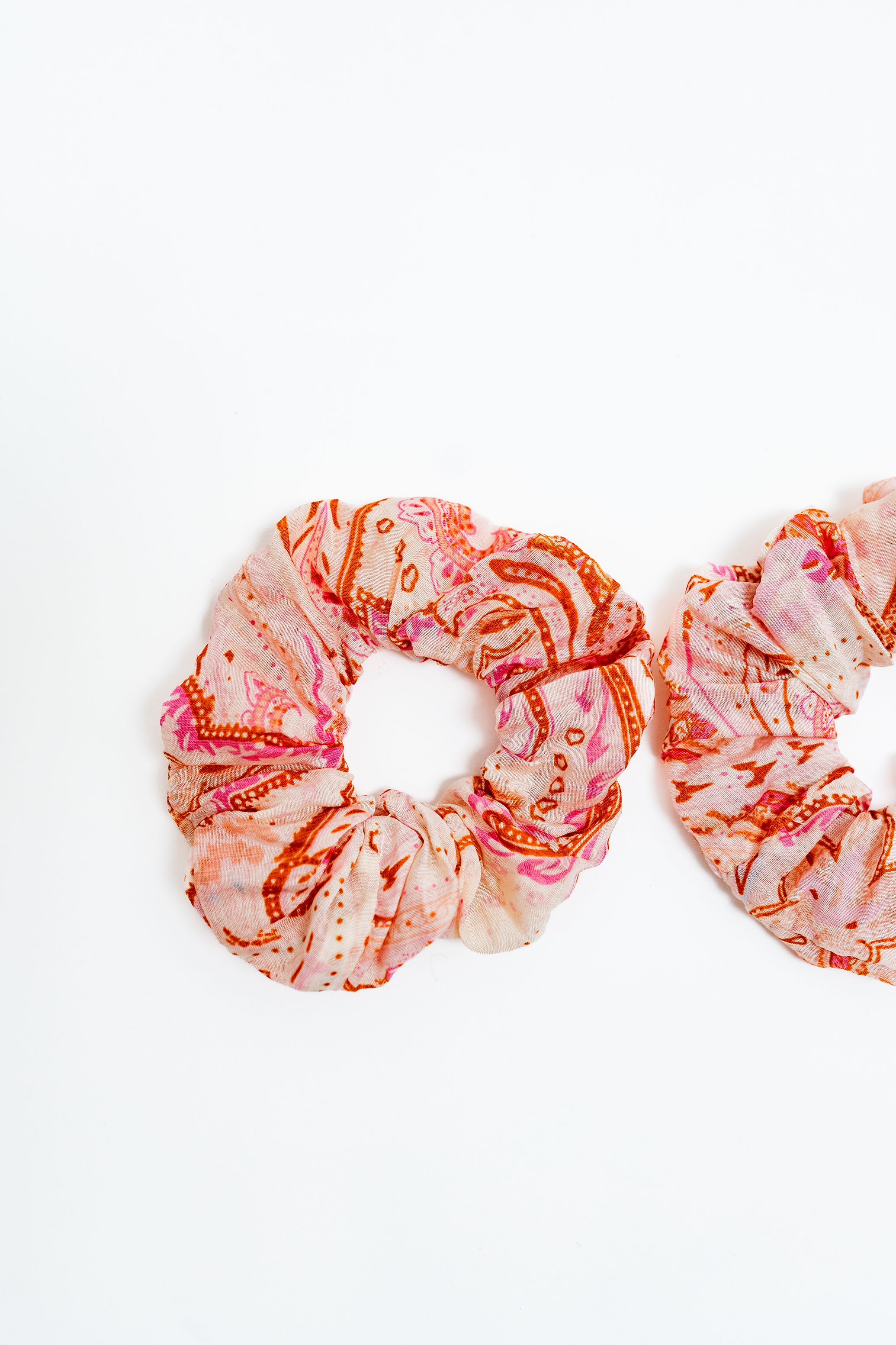 Scrunchie Paisly Print