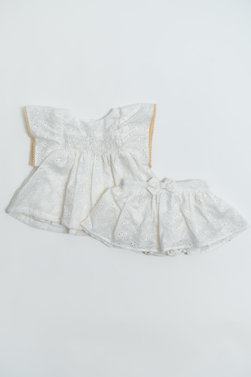 Poppy Snowy Broderie Baby Set